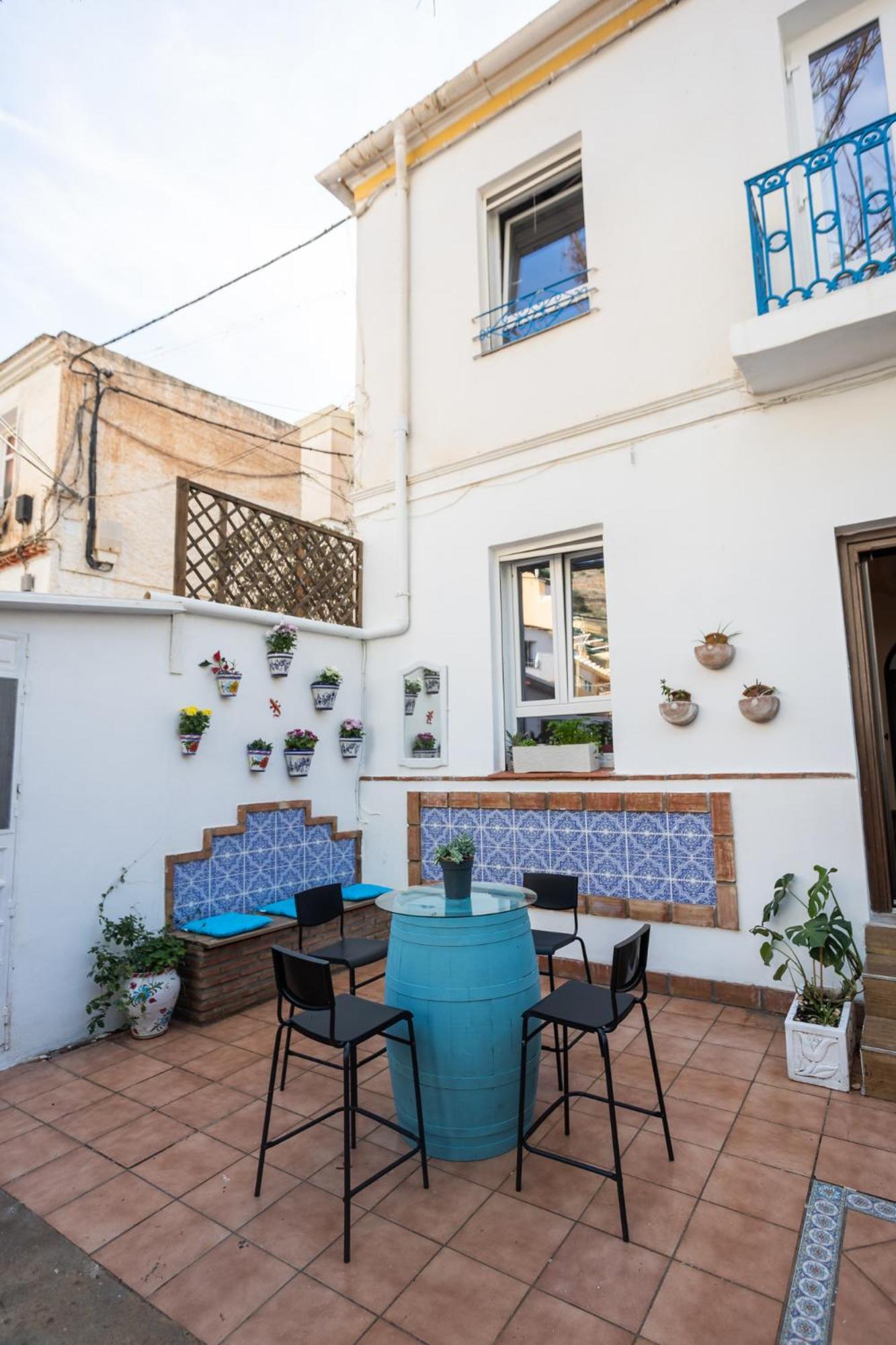 Naim Guest House Malaga Centro Екстериор снимка