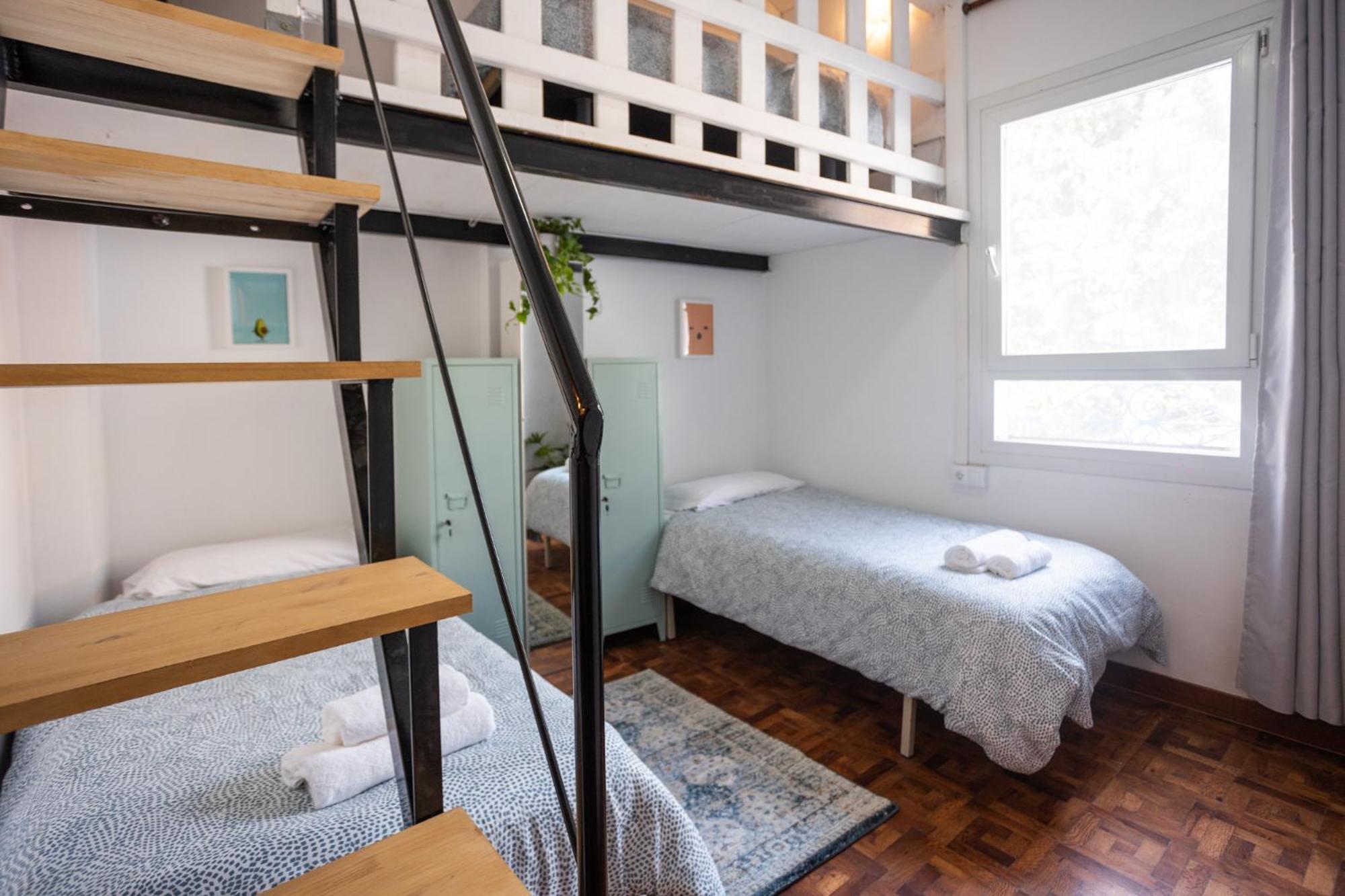 Naim Guest House Malaga Centro Екстериор снимка