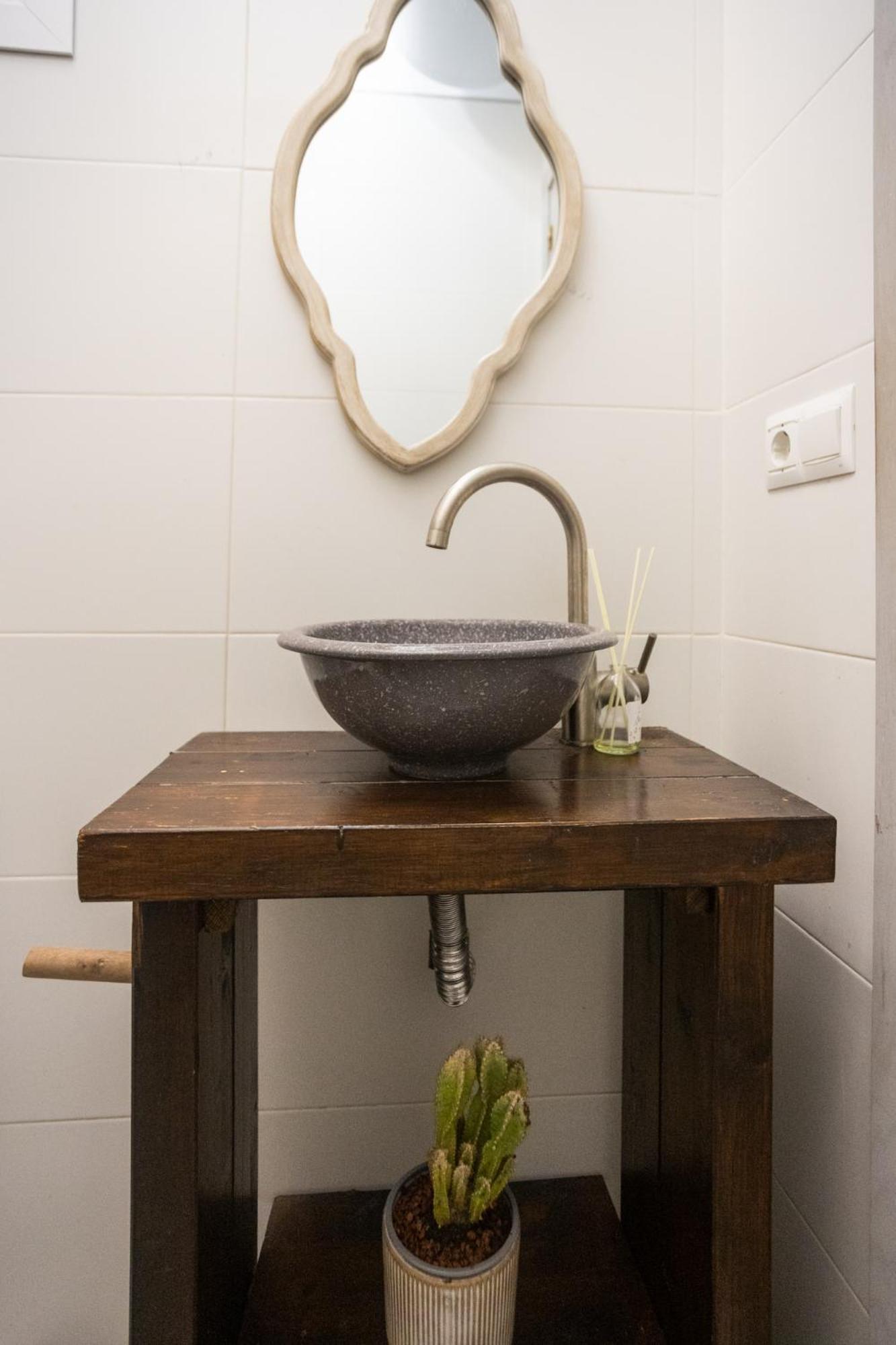 Naim Guest House Malaga Centro Екстериор снимка