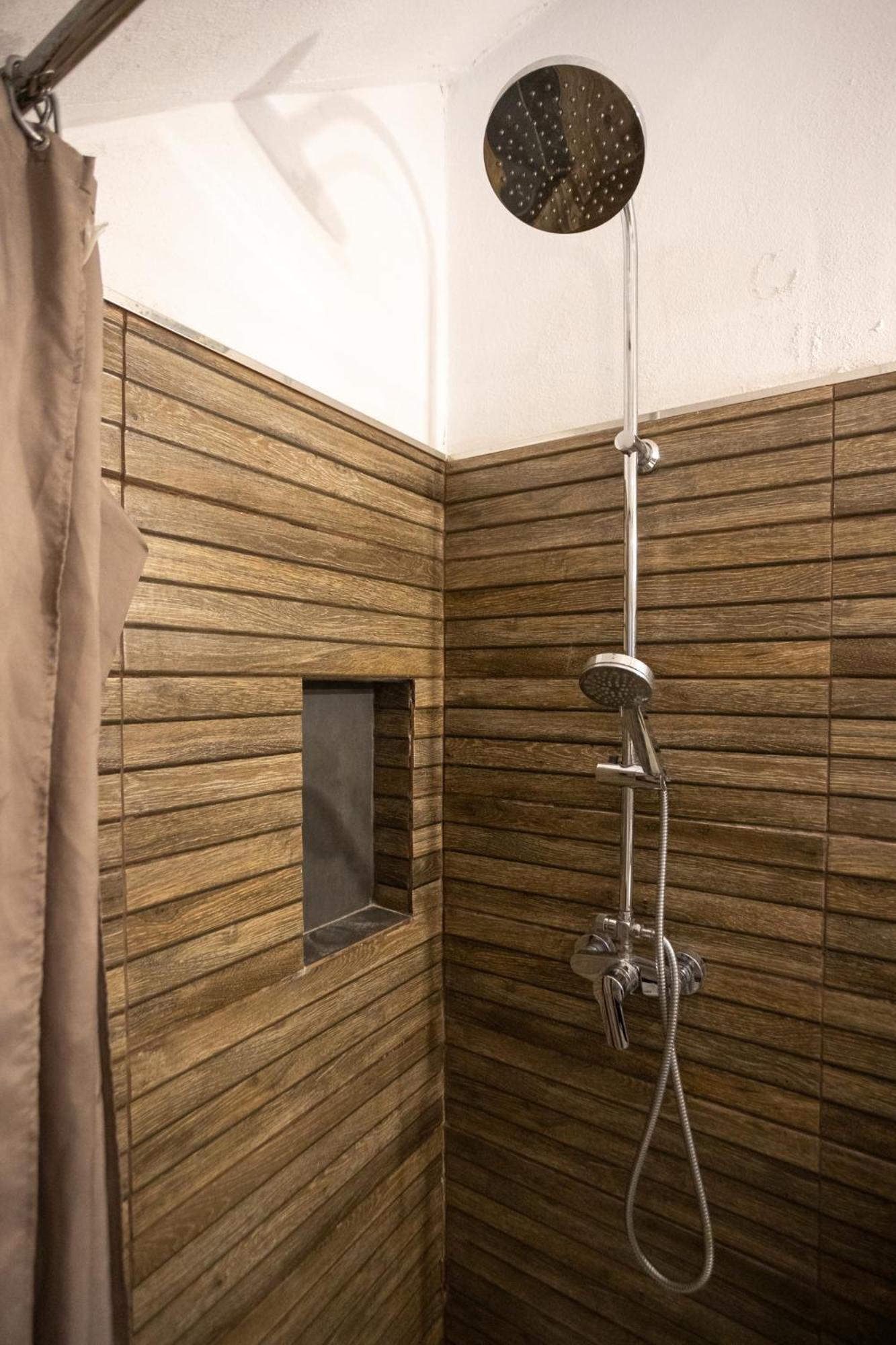 Naim Guest House Malaga Centro Екстериор снимка